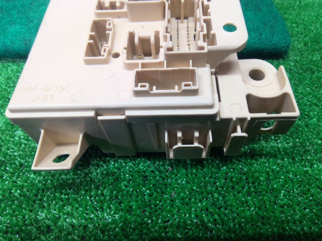 【中古】タント DBA-LA610S ヒューズボックス 室内用