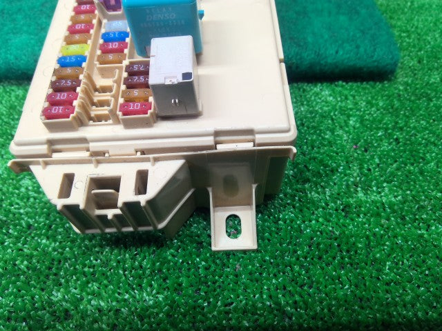【中古】タント DBA-LA610S ヒューズボックス 室内用
