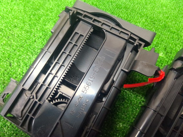 【中古】タント DBA-LA610S ドリンクホルダー 55619-B2330-B0