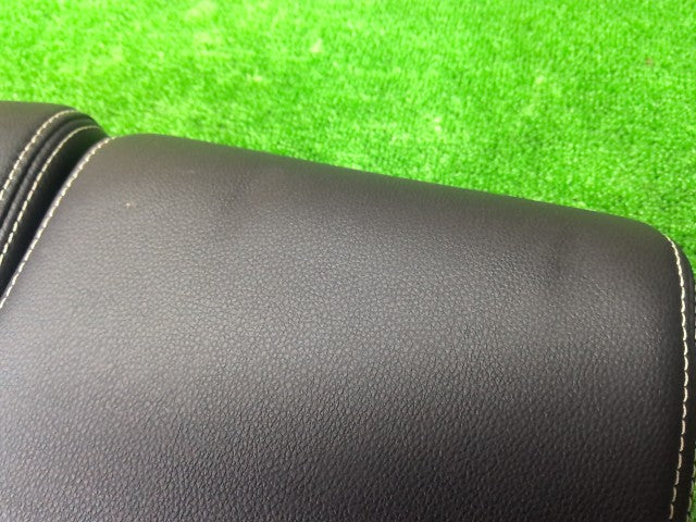 【中古】タント DBA-LA610S ヘッドレスト レザー