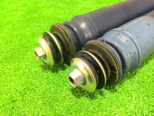【中古】エスティマ DBA-ACR55W リアショック・アブソーバーセット 48530-80519