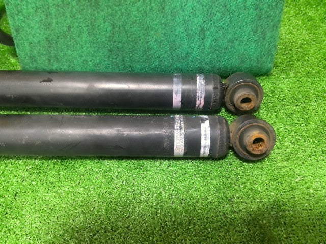 【中古】エスティマ DBA-ACR55W リアショック・アブソーバーセット 48530-80519