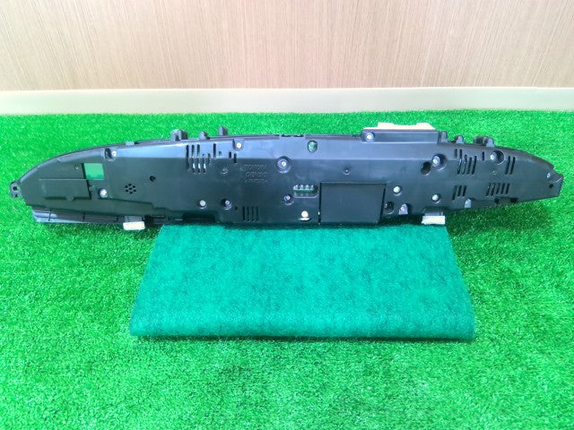 【中古】エスティマ DBA-ACR55W スピードメーター 83800-28J80