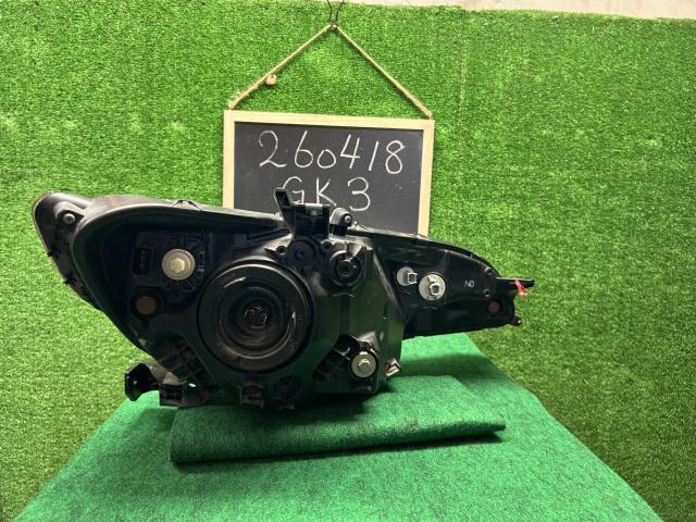 【中古】フィット DBA-GK3 左ヘッドランプＡＳＳＹ 33150-T5A-N01