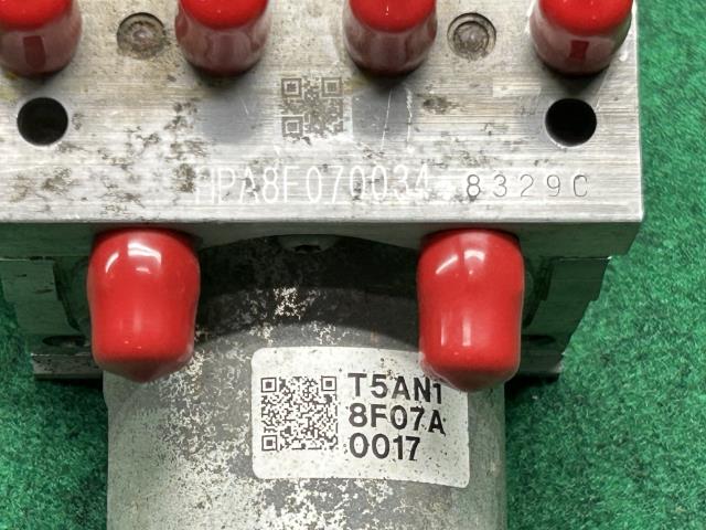 【中古】フィット DBA-GK3 ＡＢＳアクチュエーター 57110-T5A-N14