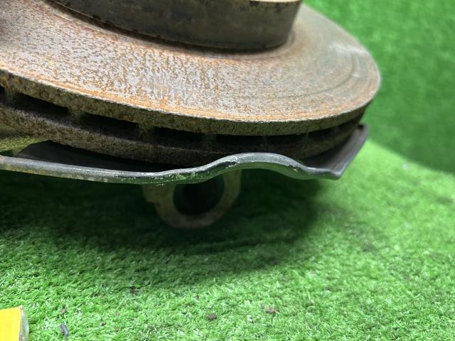 【中古】フィット DBA-GK3 左フロントナックルハブＡＳＳＹ 51216-T5B-J10