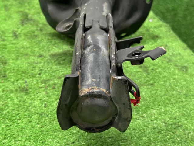 【中古】フィット DBA-GK3 左フロントストラット 51621-T5B-J62