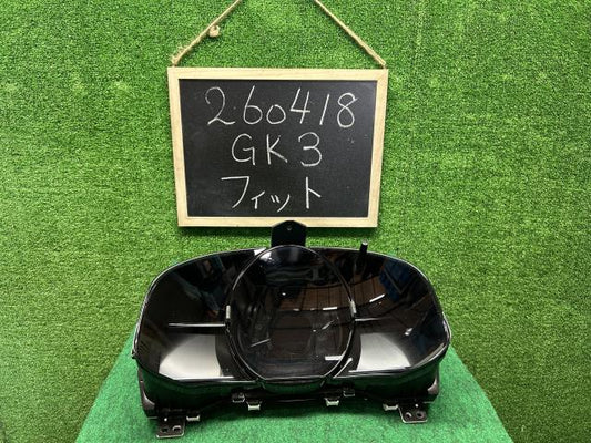 【中古】フィット DBA-GK3 スピードメーター 78100-T5A-981