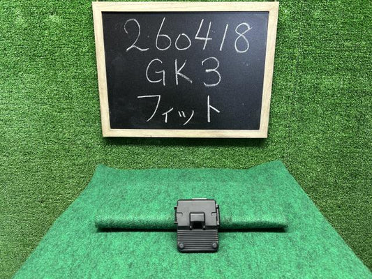 【中古】フィット DBA-GK3 フロント レーダー・カメラ（運転支援用）