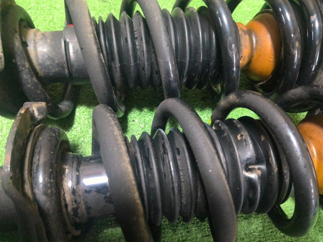【中古】レジェンド DAA-KC2 純正 ストラット