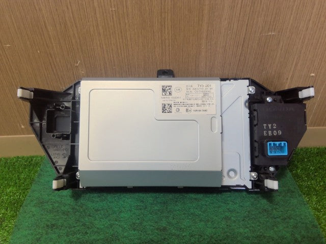 【中古】レジェンド DAA-KC2 マルチモニター ナビ