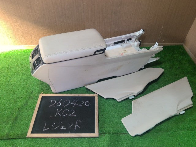 【中古】レジェンド DAA-KC2 フロント センター