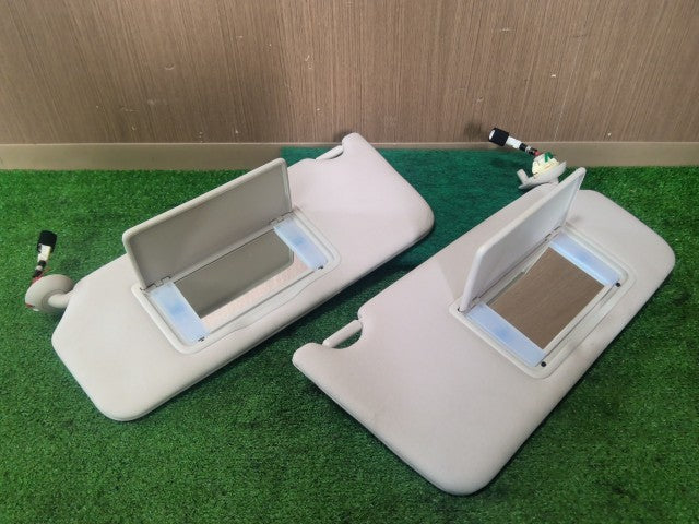 【中古】レジェンド DAA-KC2 フロント 左右
