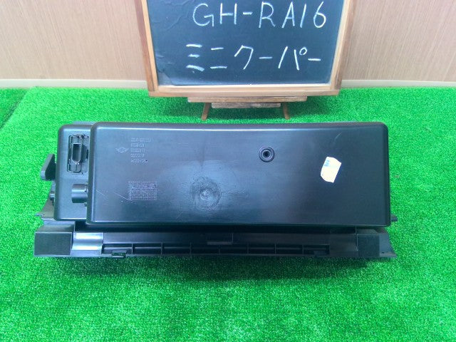 【中古】BMW ミニ GH-RA16 グローブＢＯＸ