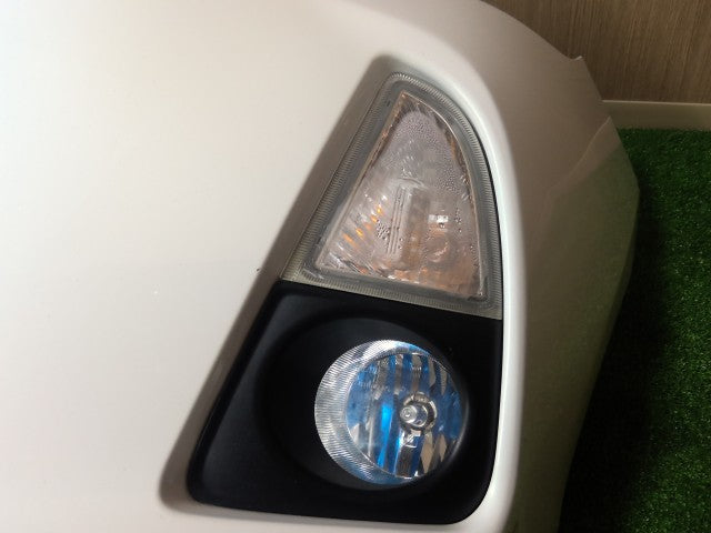 【中古】アクア DAA-NHP10 フロントバンパーＡＳＳＹ 52119-52620-A1