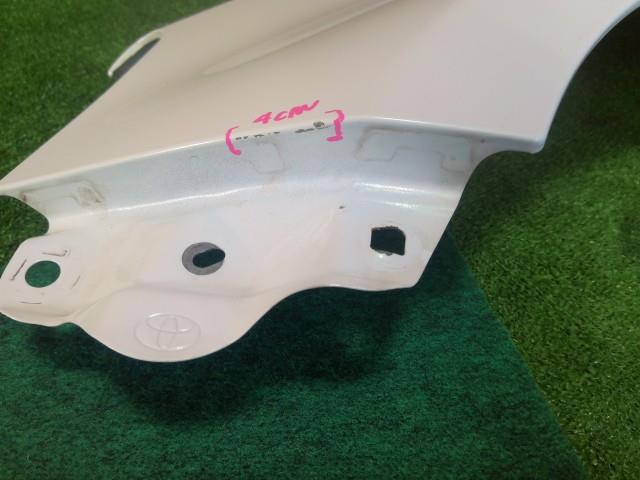 【中古】アクア DAA-NHP10 左フロントフェンダー 53812-52410