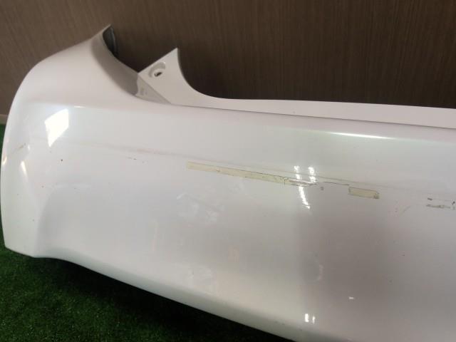 【中古】アクア DAA-NHP10 リアバンパーＡＳＳＹ 52159-52790-A1