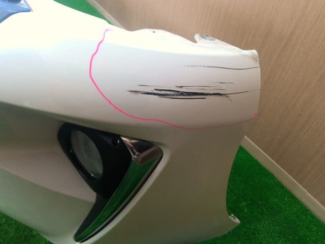【中古】ヴィッツ DAA-NHP130 フロントバンパーＡＳＳＹ 52119-52A50-A1
