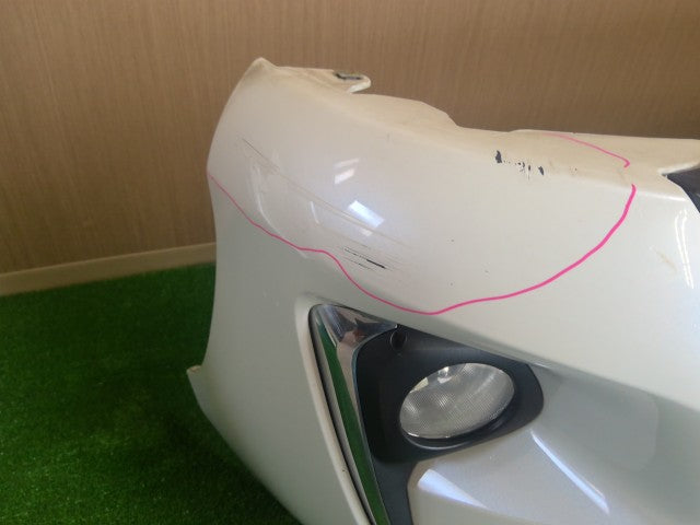 【中古】ヴィッツ DAA-NHP130 フロントバンパーＡＳＳＹ 52119-52A50-A1
