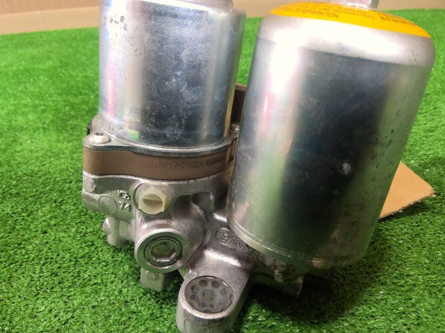 【中古】ヴィッツ DAA-NHP130 ＡＢＳアクチュエーター 47070-52020