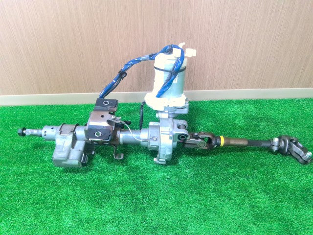 【中古】ヴィッツ DAA-NHP130 ステアリングコラム 4520A-52092