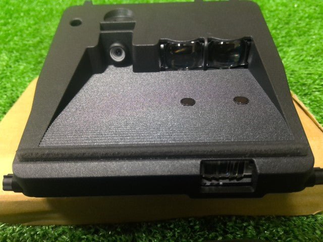 【中古】ヴィッツ DAA-NHP130 フロントガラス用 レーダー・カメラ（運転支援用）