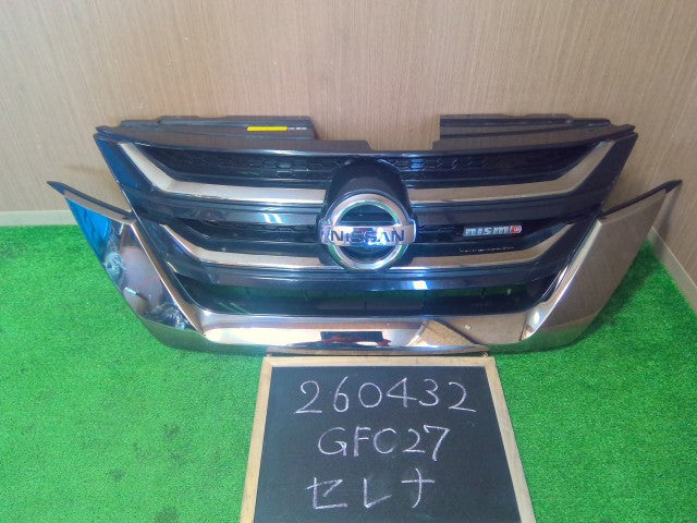 【中古】ニスモ セレナ DAA-GFC27 ラジエータグリル