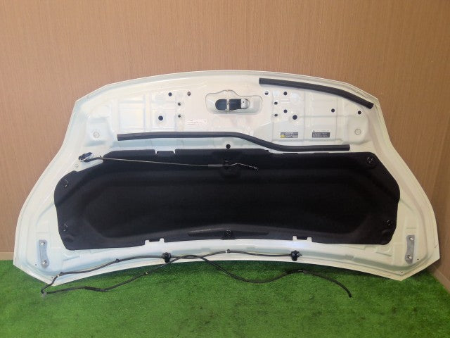【中古】ニスモ セレナ DAA-GFC27 ボンネット