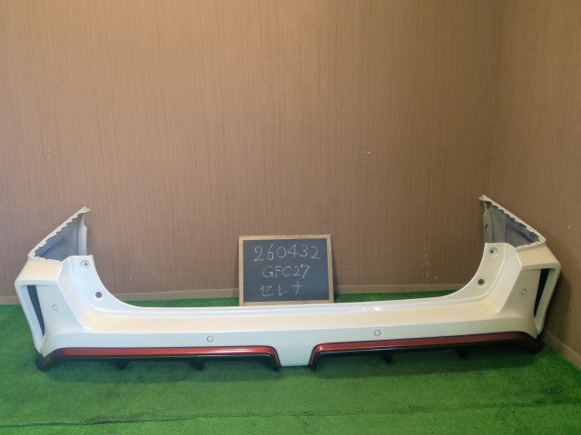 【中古】ニスモ セレナ DAA-GFC27 リア