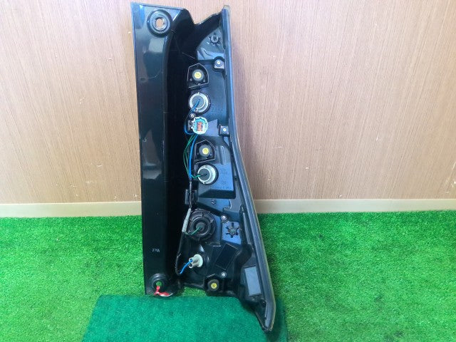 【中古】ニスモ セレナ DAA-GFC27 左