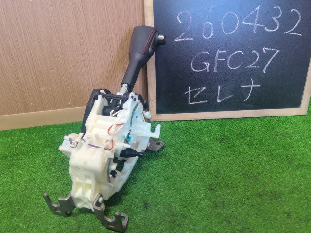 【中古】ニスモ セレナ DAA-GFC27 シフトレバー