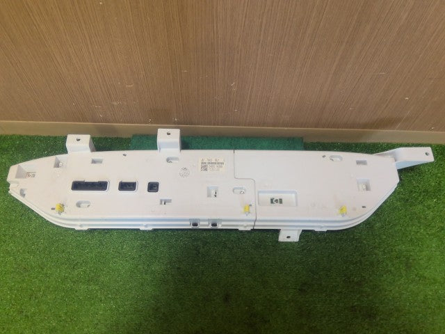 【中古】ニスモ セレナ DAA-GFC27 スピードメーター