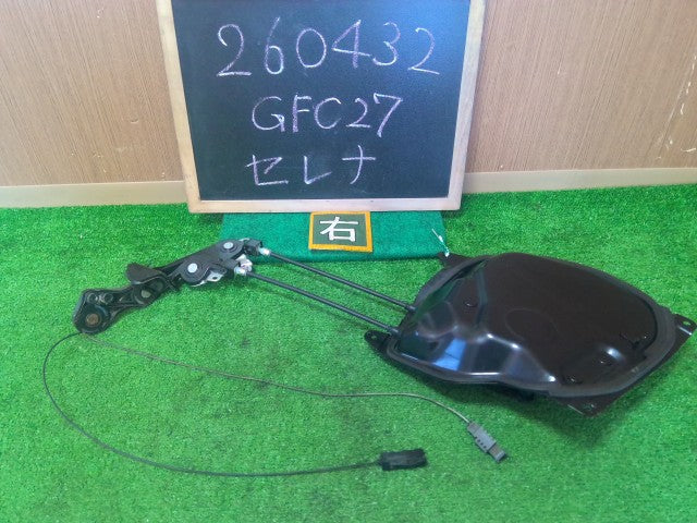 【中古】ニスモ セレナ DAA-GFC27 右