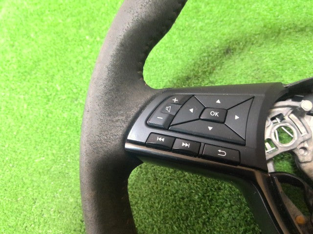 【中古】ニスモ セレナ DAA-GFC27 革