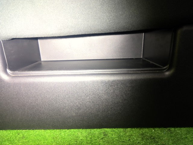 【中古】ニスモ セレナ DAA-GFC27 コンソールボックス
