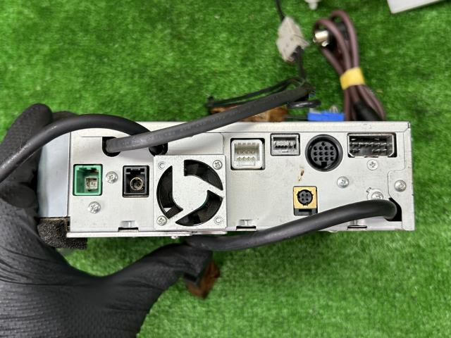 【中古】レガシィ CBA-BP5 純正カーナビゲーション ユニットのみ