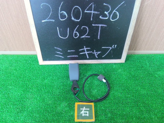 【中古】ミニキャブ GBD-U62T ドライバーシートベルト バックル