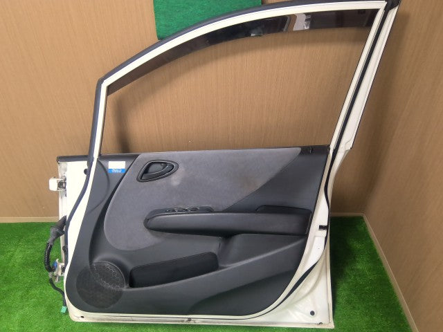 【中古】フィット UA-GD1 右フロントドア 運転席