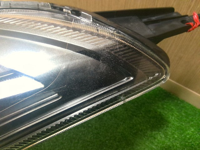 【中古】スイフト DBA-ZC72S 左 ヘッドランプ