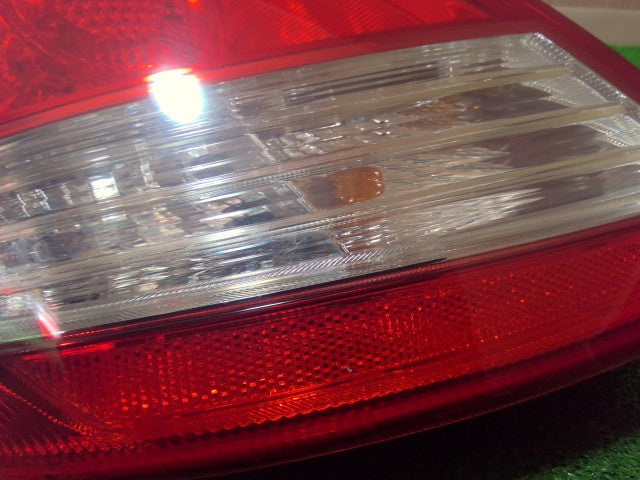 【中古】スイフト DBA-ZC72S 左 テールランプ