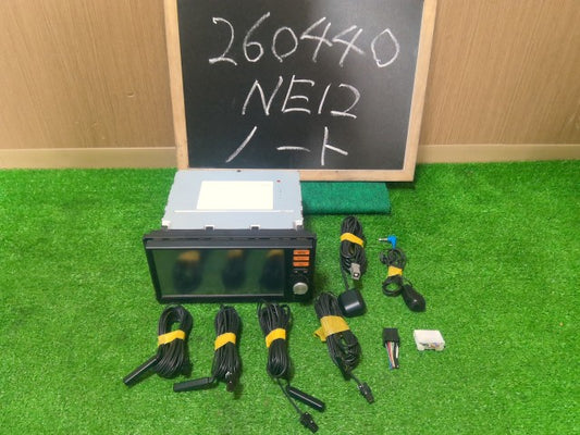 【中古】ノート DBA-NE12 カーナビゲーション MM113D-W