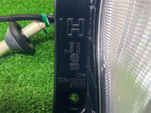 【中古】タント DBA-LA610S 右 テールランプ