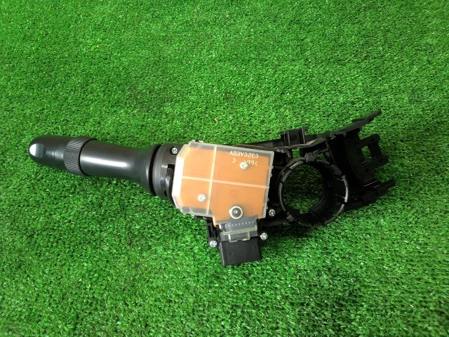 【中古】マークＸジオ DBA-ANA15 ライト スイッチ