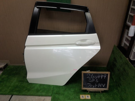 【中古】フィット DAA-GP6 左 リア