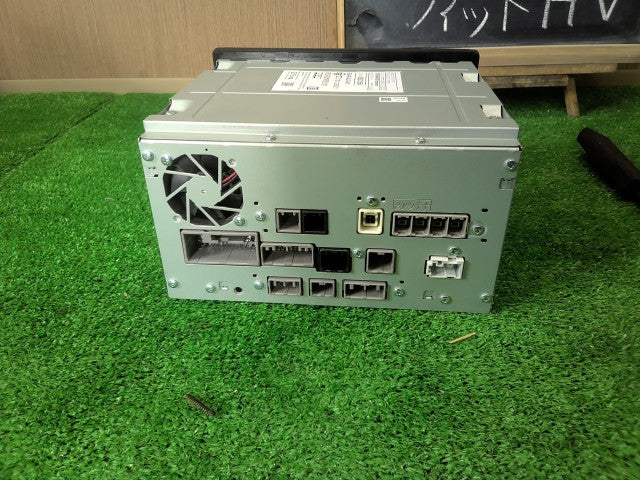 【中古】フィット DAA-GP6 ギャザズ VXM-164VFI