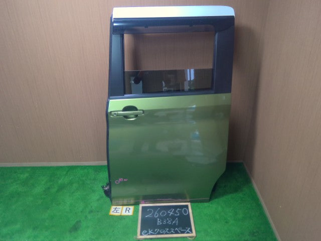 【中古】ｅＫクロススペース 4AA-B38A 左 リア