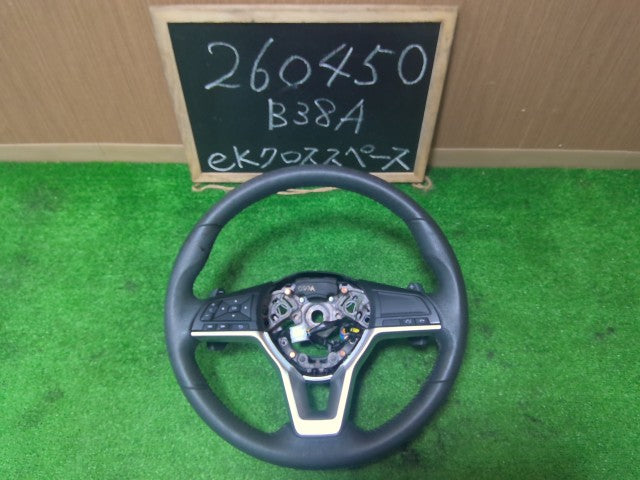 【中古】ｅＫクロススペース 4AA-B38A 革 レザー