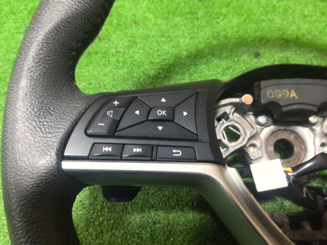 【中古】ｅＫクロススペース 4AA-B38A 革 レザー