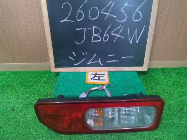 【中古】ジムニー 3BA-JB64W 左 テールランプ