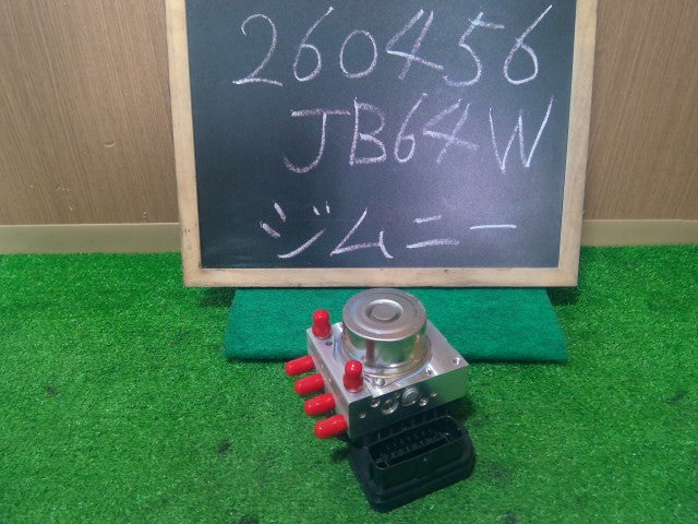【中古】ジムニー 3BA-JB64W ＡＢＳアクチュエーター 56130-77RG0